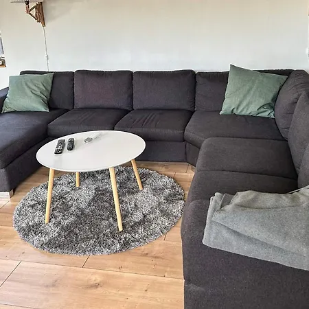 6 Person In Tatil Evi